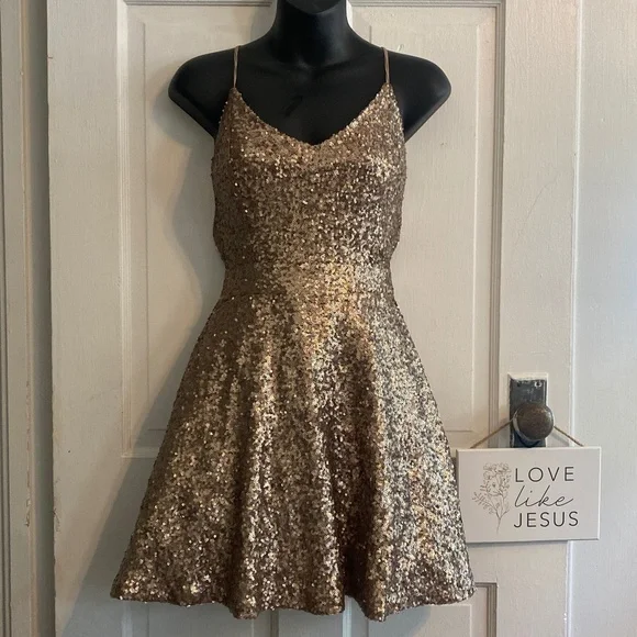 green emerald velvet dress Gabourne Strapless Midi Dress - Gold Sequin